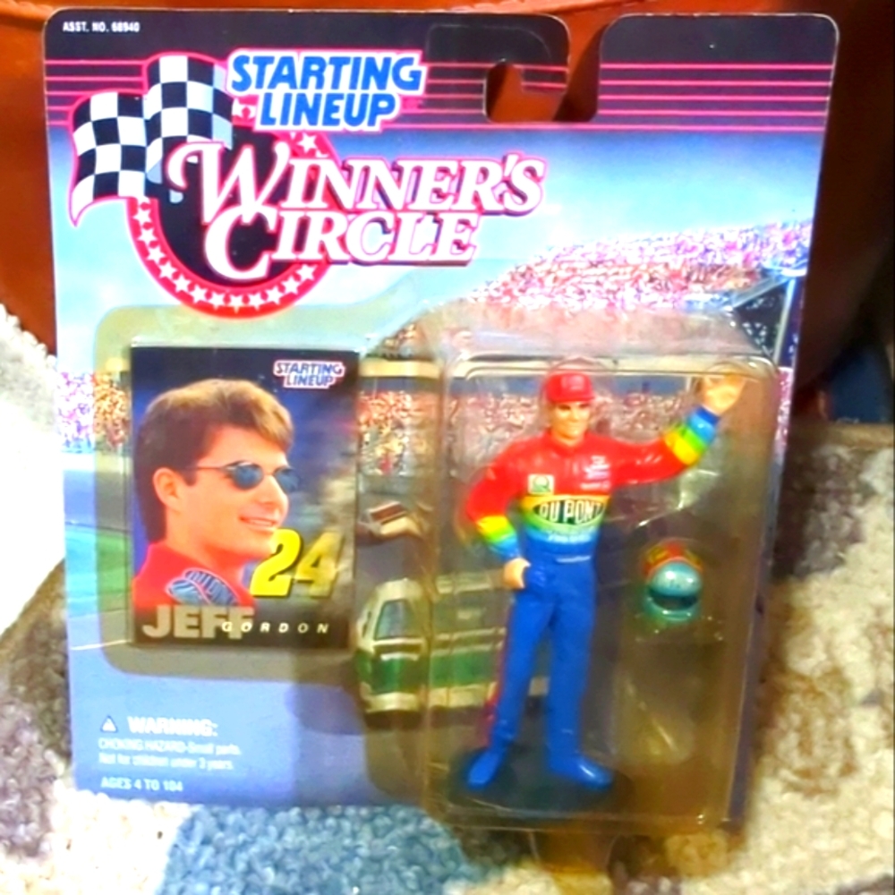 3/$25. 📌JEFF GORDON STARTING LINEUP 1997 NASCAR FIGURE DUPONT NEW